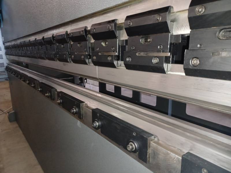 presse plieuse hydraulique professionnelle occasion HACO FHAMO France