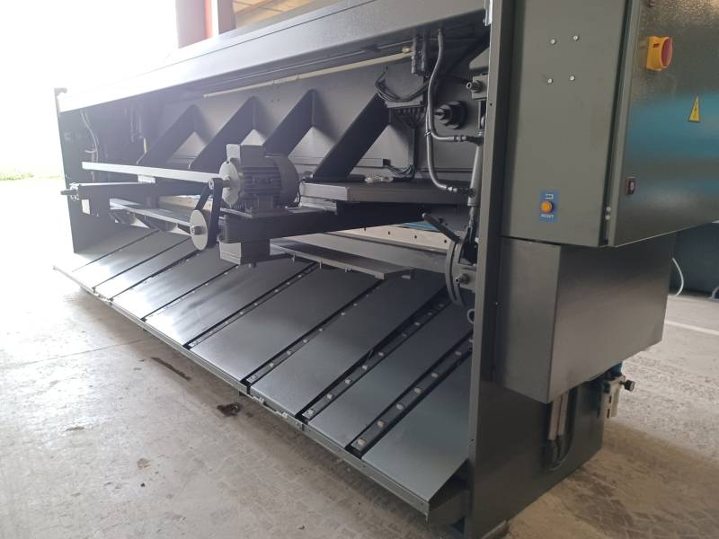 machine outil cisaillage débit couper métal acier inox occasion HACO FHAMO France