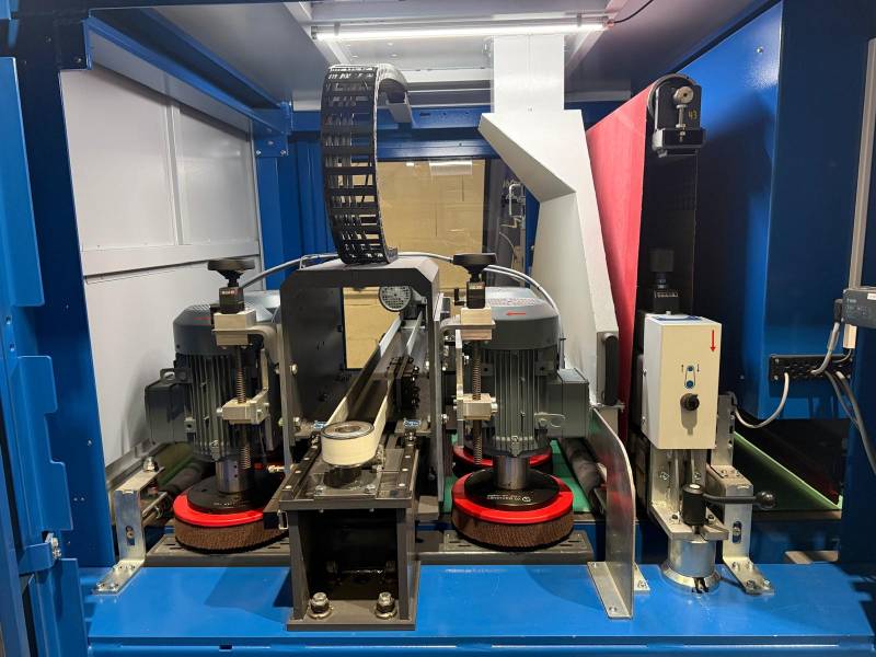 Ebavureuse semi-automatique EDGE MASTER - Showroom