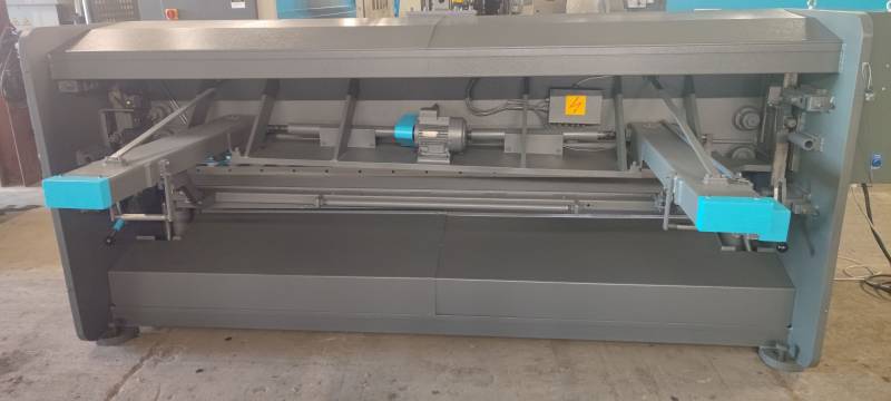 cisaille guillotine hydraulique professionnelle occasion FHAMO HACO France
