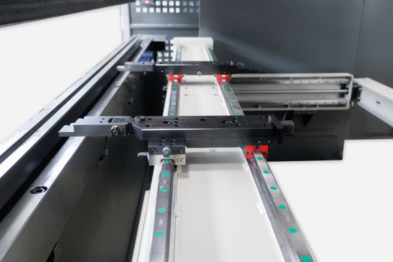 presse plieuse hydraulique pliage tole acier HACO FHAMO FRANCE Lyon