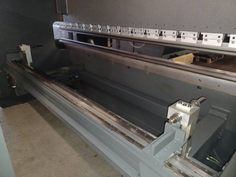machine outil pliage industrielle occasion tole HACO FHAMO France