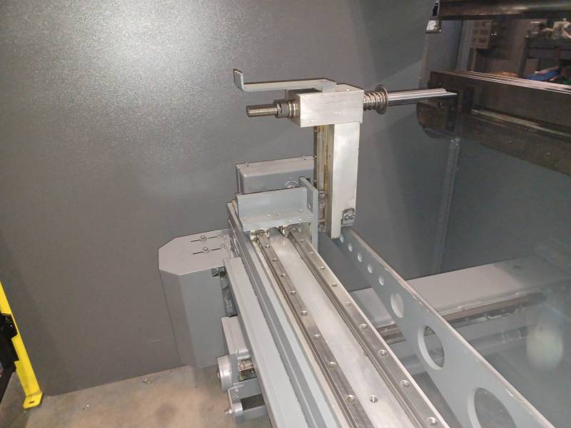 machine outil industrielle pliage tole métal occasion HACO FHAMO France