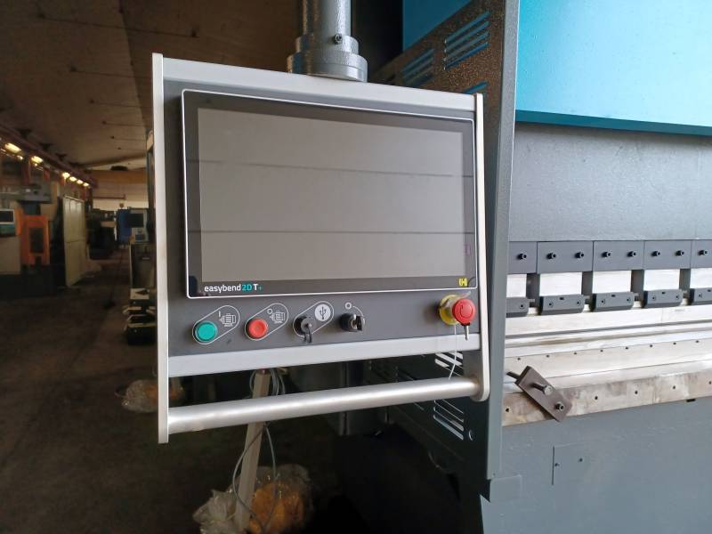 machine outil industrielle pliage métal occasion FHAMO HACO France